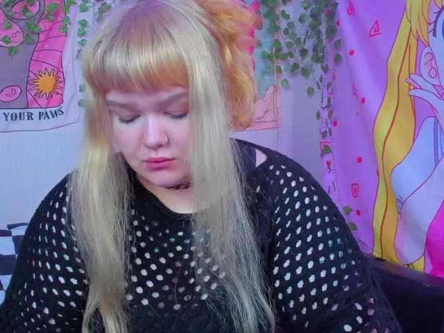 -CandyM1lky- webcams show profile image 