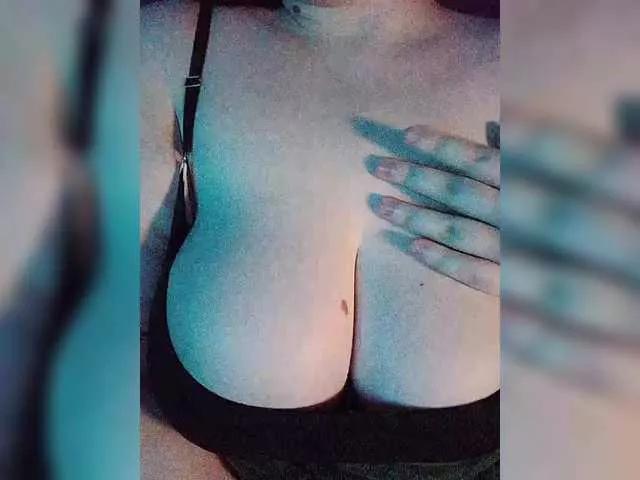 -Emma- from BongaCams