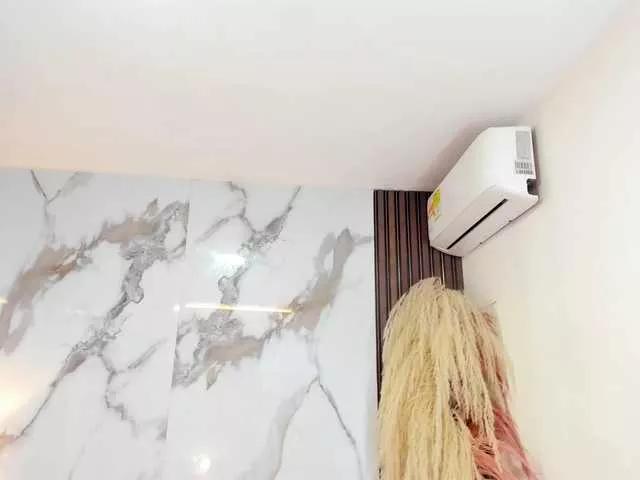 aidaadams from BongaCams