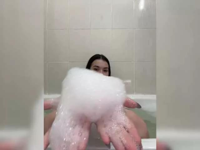 Akadori from BongaCams