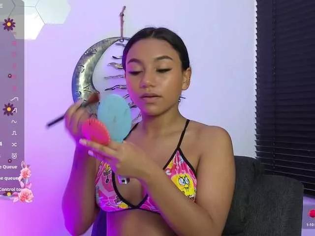 Alahia from BongaCams