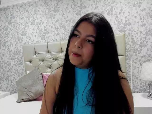 AlahiaJoness from BongaCams
