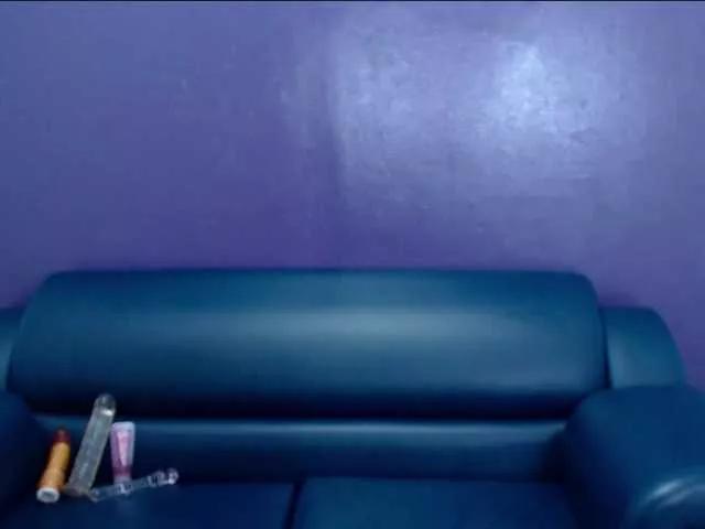 AlaiaBeltran webcams show profile image 
