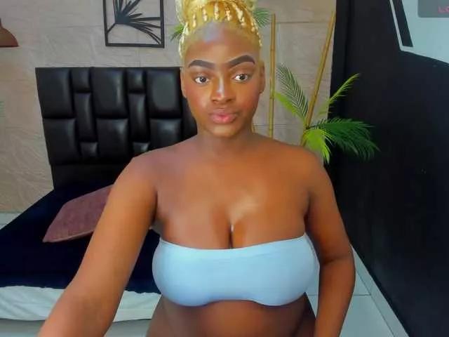 alanabonny from BongaCams