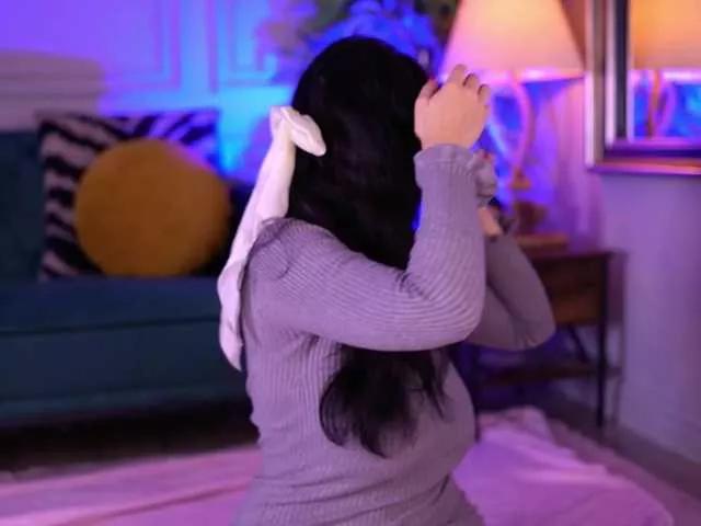 AlenaCapricious webcams show profile image 