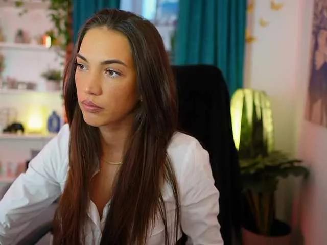 AlexisLovee webcams show profile image 