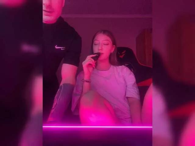 AliceGirl18 webcams show profile image 