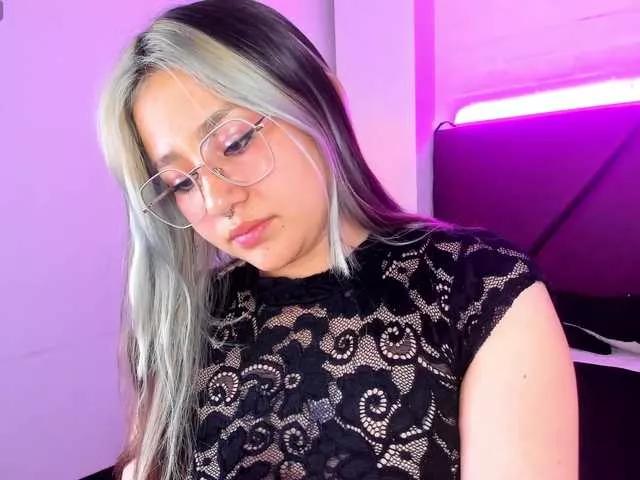 Aliiceyong from BongaCams