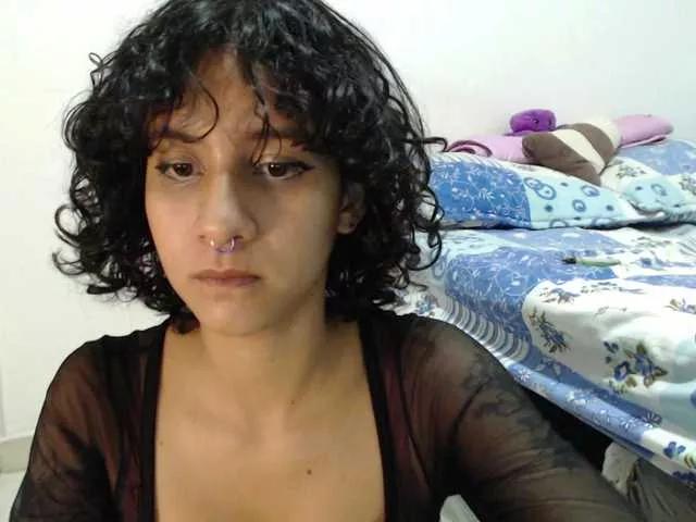 AlinaWoolf webcams show profile image 