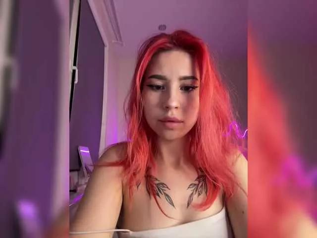 Alismoon66 webcams show profile image 