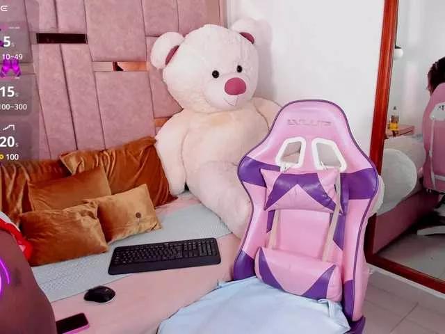 allyson-claire from BongaCams
