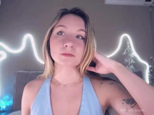alyyyson from BongaCams
