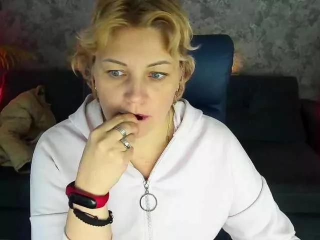 AmaraNights webcams show profile image 