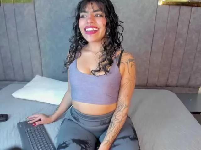 Amelia-Hilton on BongaCams