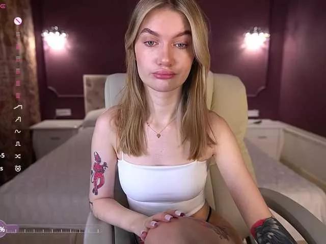 AnacondaOn from BongaCams