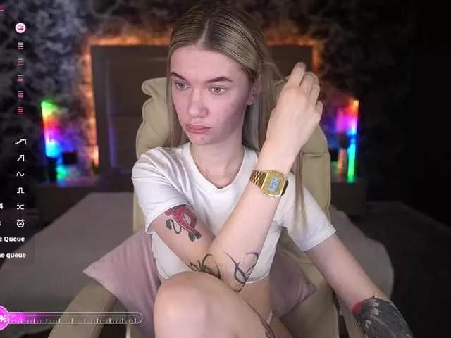 AnacondaOn from BongaCams