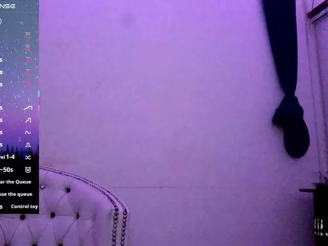 Analiaa18 from BongaCams