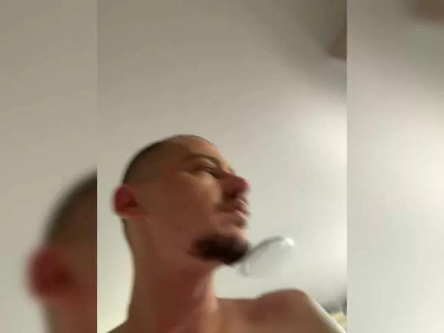 AngelokFromUkraine webcams show profile image 