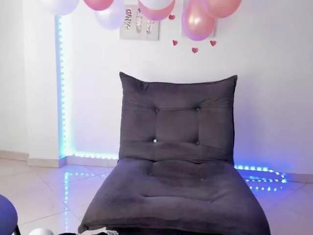 annie-sweet from BongaCams