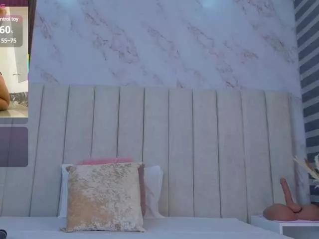 Annyy-Rosse from BongaCams