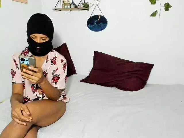 aria-mapola from BongaCams