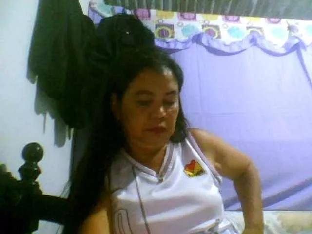 Ariana08 from BongaCams