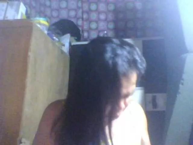 Ariana08 from BongaCams