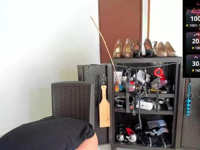 ariannaconnor2 from BongaCams