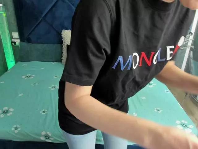Ariannam00n from BongaCams