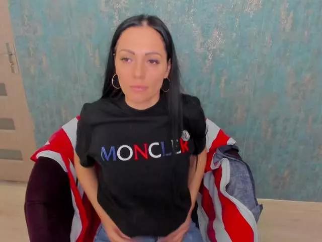 Ariannam00n from BongaCams