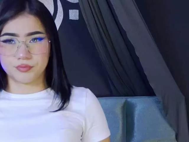 Arii-moon from BongaCams