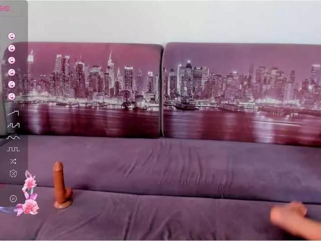 asianpussy01 from BongaCams