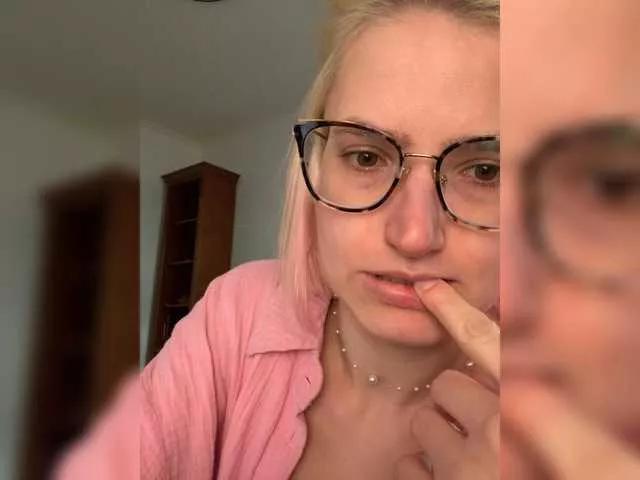 Asya-baby webcams show profile image 