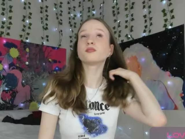 b4by-Emilia from BongaCams
