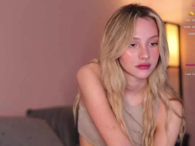 babeholly from BongaCams