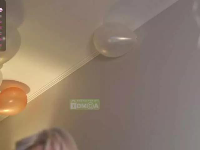 babeholly from BongaCams