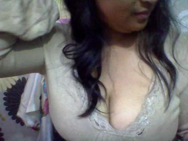 babyhornyx from BongaCams