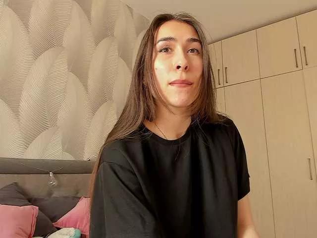 Bambiiiii from BongaCams