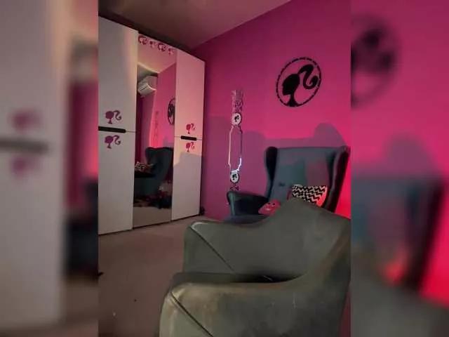Barbie-mf from BongaCams
