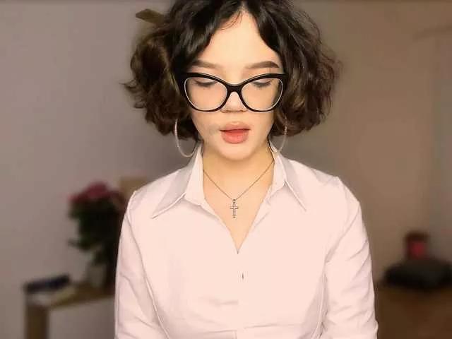 bb-Lisa from BongaCams