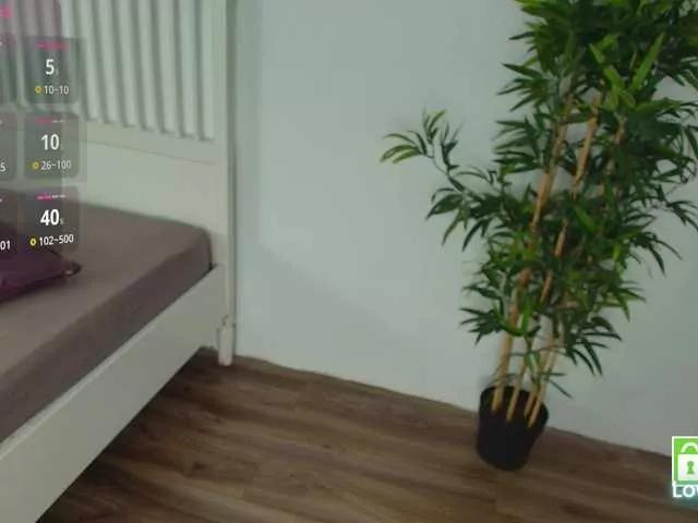 Bella-Amour from BongaCams