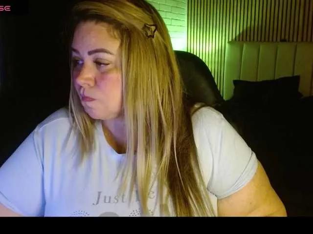 bella-savati from BongaCams
