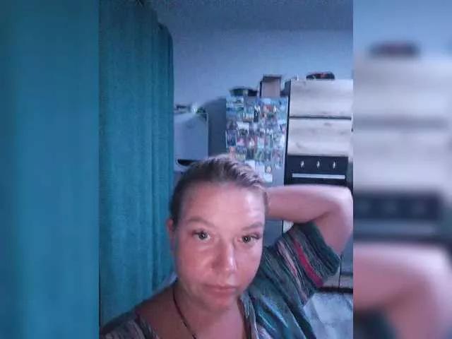 Bella360 from BongaCams