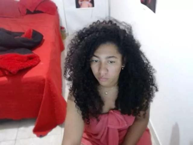 Bellacrespa from BongaCams
