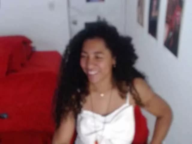Bellacrespa from BongaCams