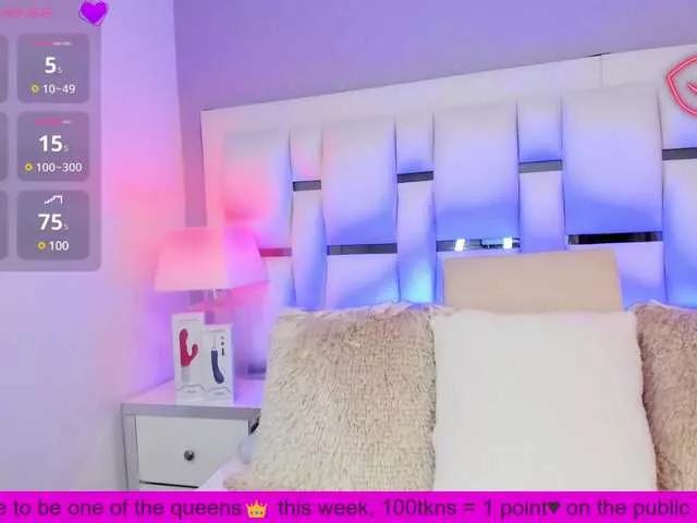 BellaSaint from BongaCams