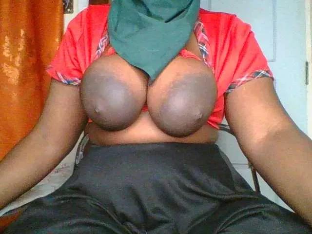 Bigzonroe24 webcams show profile image 