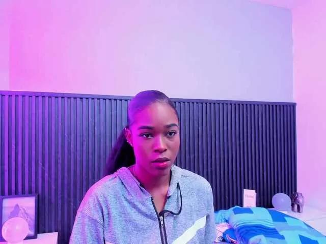 Bonnie-Hartman from BongaCams