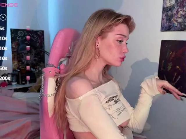 Boobsybootie from BongaCams