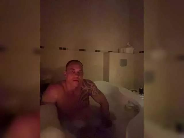 BoombasticPair from BongaCams